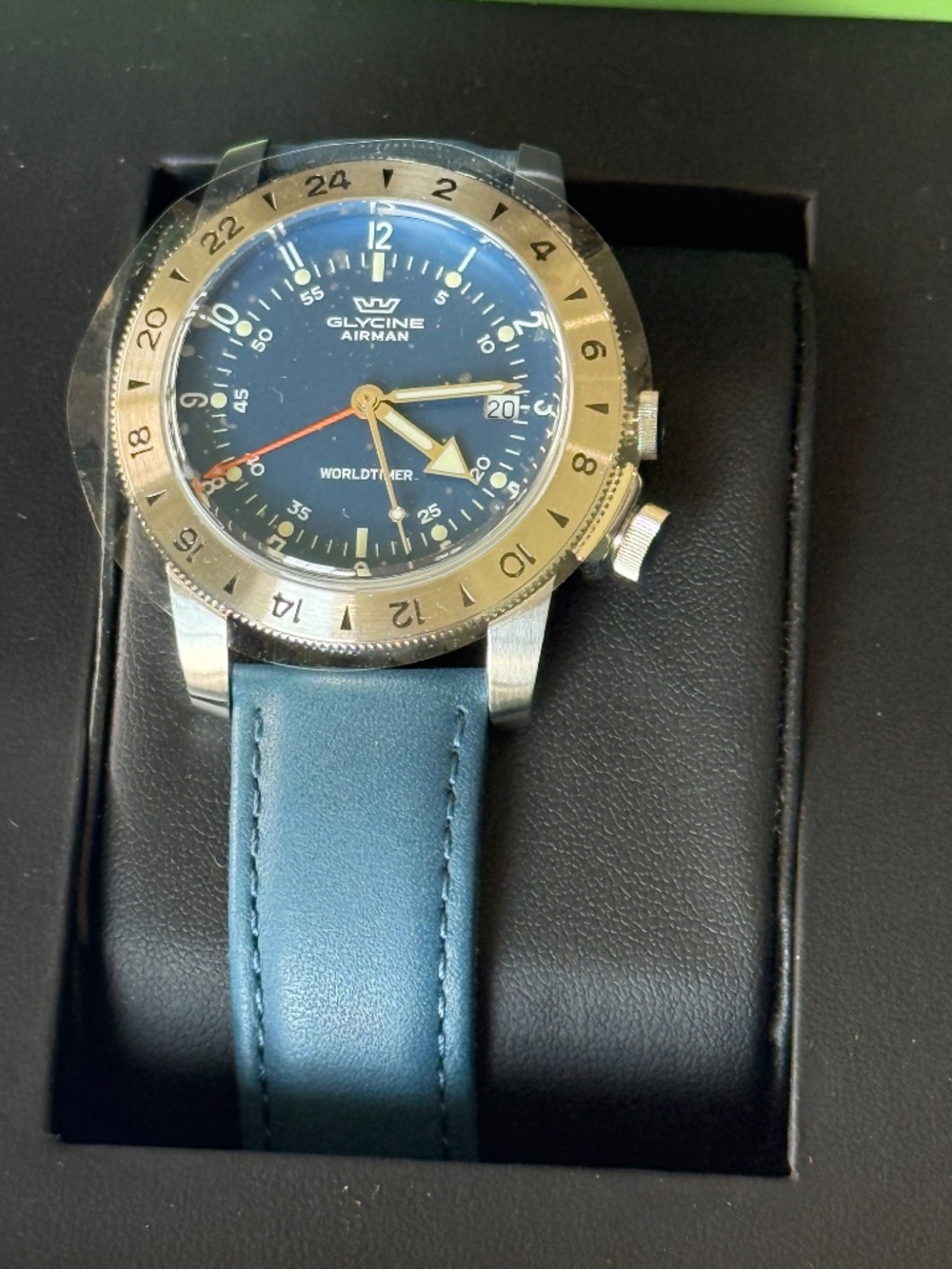 Glycine Airman GMT 40, GL1049 NEW NEVER WORN - Picture 6 of 14